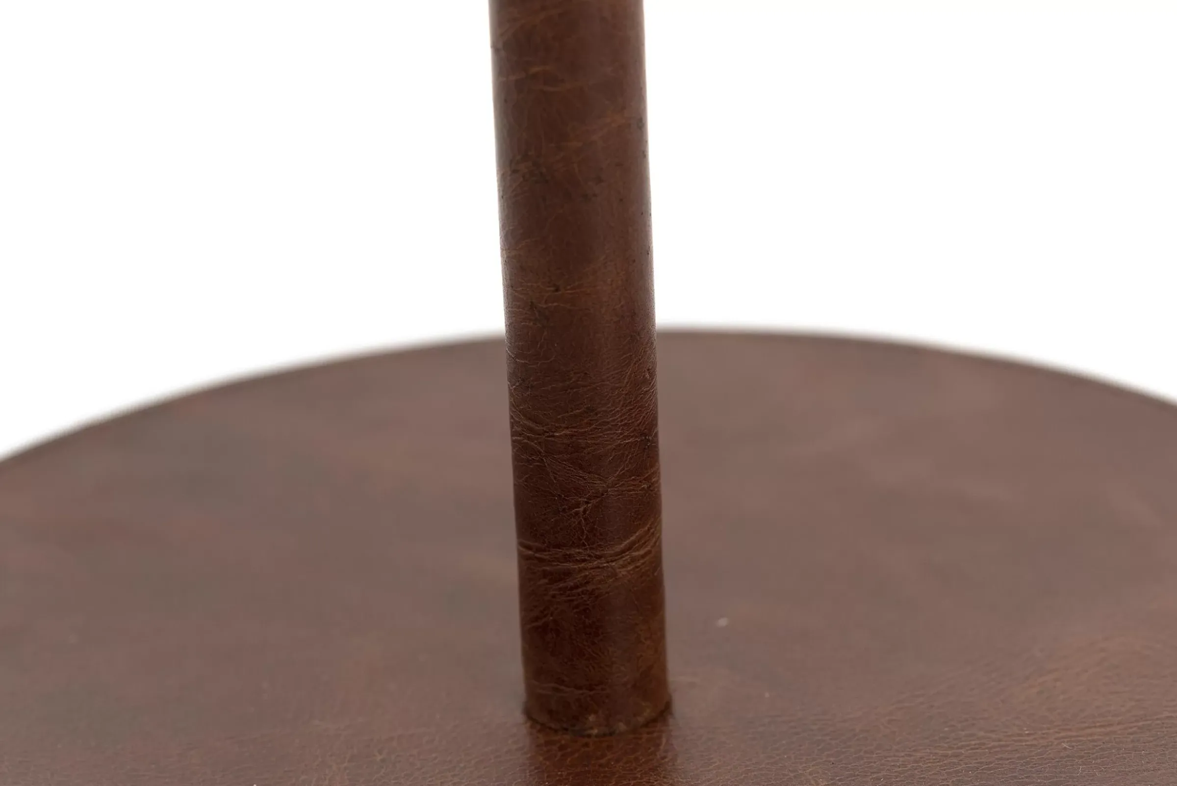 Eclairage^Flamant Roland, Lampadaire, Cuir