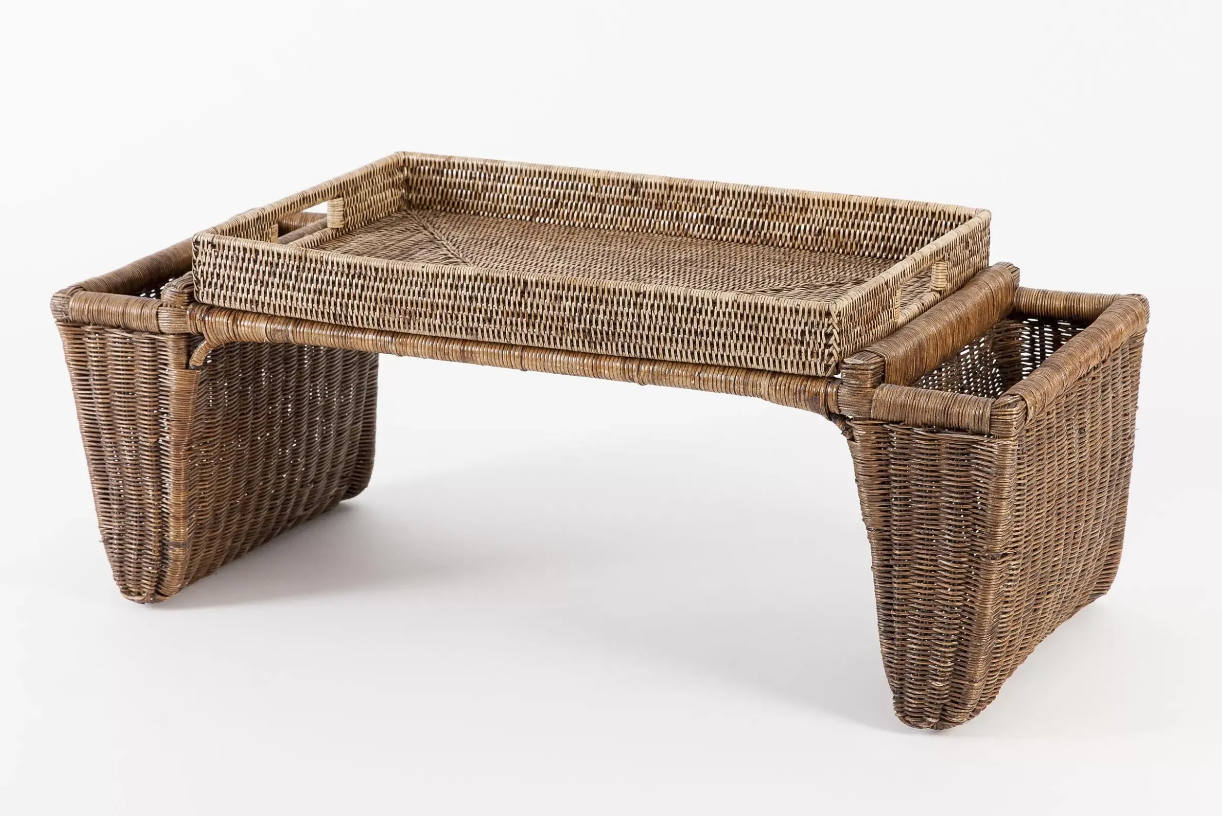 Accessoires^Flamant Togo, Table De Petit Dejeuner, Roseau